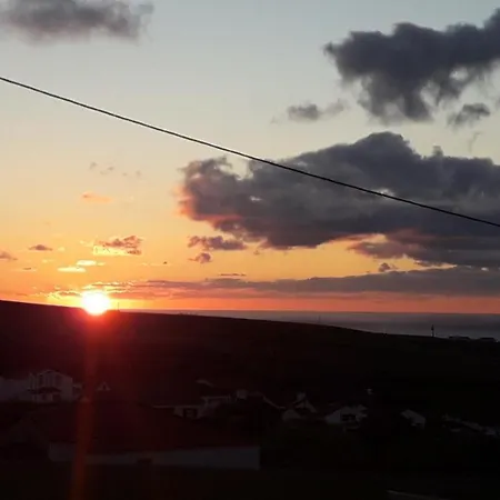 Lar De Santana Nordeste (Azores)
