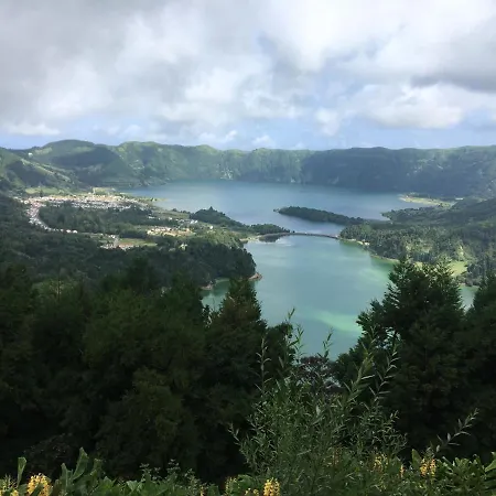 Lar De Santana Semesterbostad Nordeste (Azores)